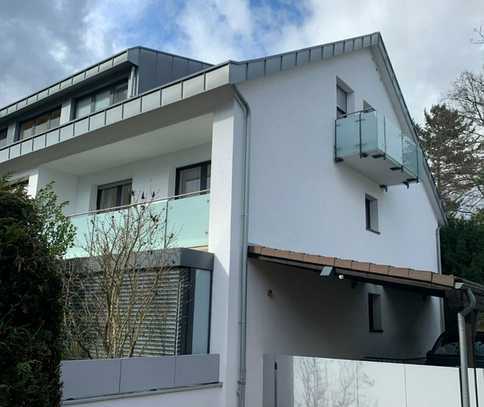 ILIEV IMMOBILIEN: Investment - Mehrfamilienhaus + Baugrundstück mit viel Potenzial in PRAUNHEIM