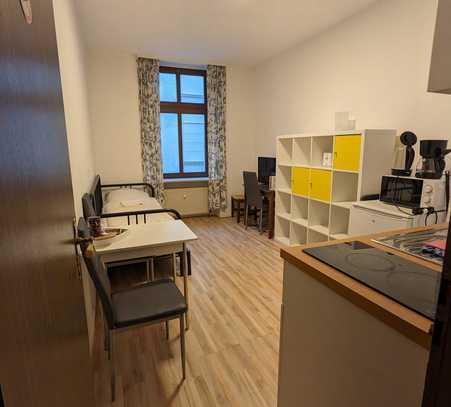 Liebevoll eingerichtetes möblierte 2-Zimmerwohnung in Wuppertal 1OG