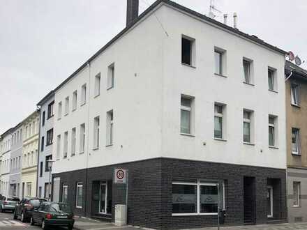 Kapitalanleger aufgepasst: attraktives Mehrfamilienhaus mit Gewerbeeinheiten in Zentrum von Krefeld.