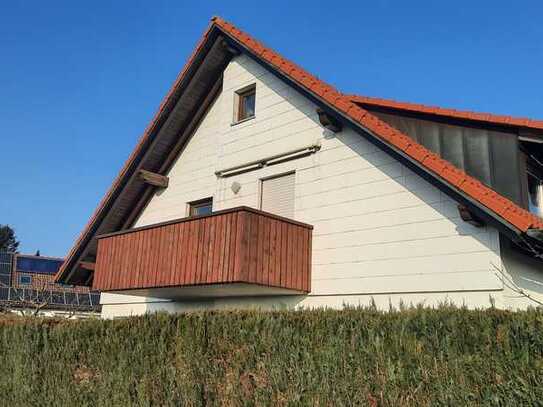Freundliche 4-Zimmer-DG-Wohnung mit Balkon in Kaisersbach