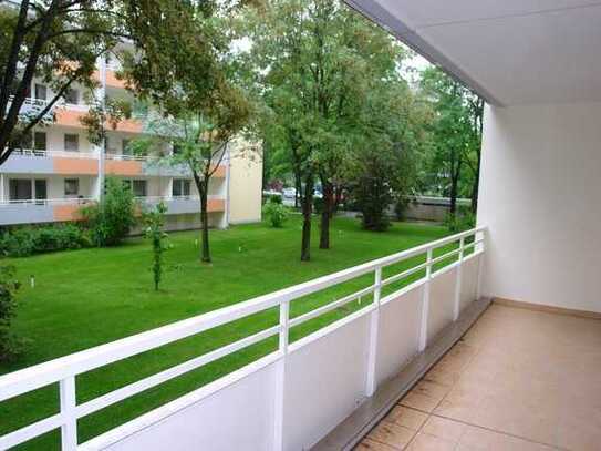 Sehr gepflegtes 43,35 qm Appartement mit Balkon in Bogenhausen