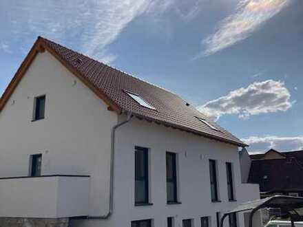 Top Doppelhaushälfte in Laudenbach doch noch zu haben!
