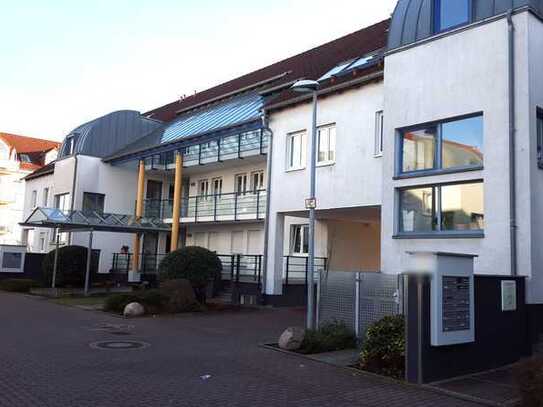 Helle 5-Zimmer-Maisonette-Wohnung mit sonnigem Balkon in zentraler Lage von Dietzenbach Steinberg