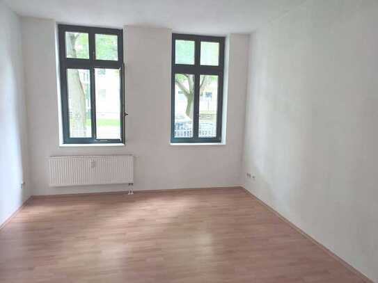 3-Raum-Wohnung bzw. Gewerberäume in Magdeburg-Stadtfeld zu vermieten