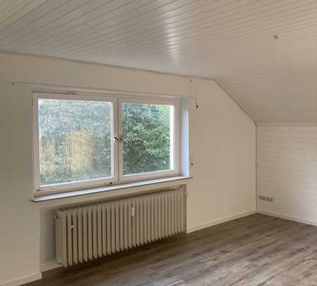 Modernisierte Wohnung mit vier Zimmern und EBK in Göppingen