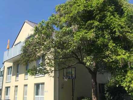 Wohnen im Loftstil mit tollem Garten für Ihre Kinder