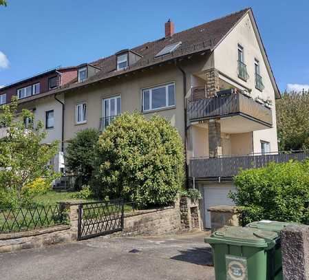 Exklusive 2,5-Zimmer-Wohnung mit gehobener Innenausstattung mit Einbauküche in Ettlingen