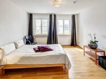 LEBEN AM BODENSEE: Sonnige 3-Zimmer-Wohnung mit Balkon und Gartenanteil in Überlingen