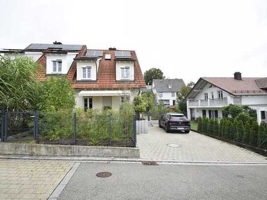 Doppelhaushälfte
mit Terrasse und Garten
+ Einbauküche + Solaranlage
+ Stellplätze am Haus
+ ...