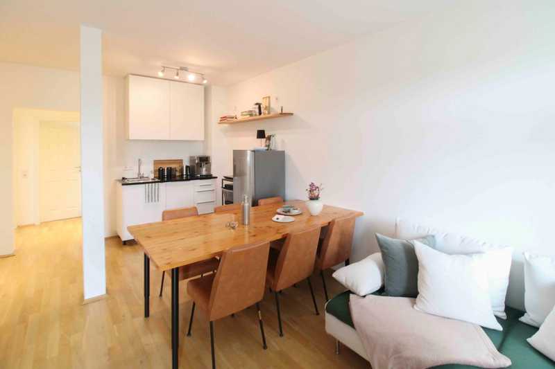 Vermietete 3 Zimmer mit Balkon und Gartenanteil in ruhiger Lage - Denkmalgeschützt