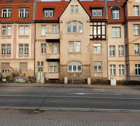 Großzügige 4 Raum Wohnung im Dachgeschoss