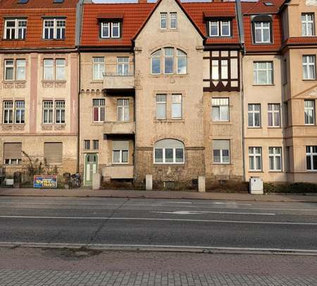 Großzügige 3 Raum Wohnung im Dachgeschoss