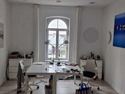 Abschließbarer Büroraum im Coworking, 3 Arbeitsplätze, Vollausstattung, Besprechungsräume, Teeküche