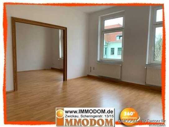 4-Zimmer-Wohnung in Zwickau, großzügige Familienwohnung im 2. Obergeschoss mit BALKON, zu vermieten!