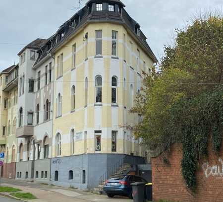 Attraktive 2-Zimmer Wohnung in Krefeld Stadtmitte mit Straßenbahnanschluss gegenüber
