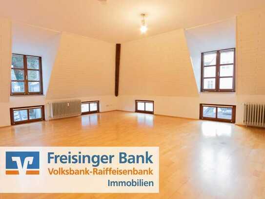 Lage, Lage, Lage! - Top gepflegte Wohnung in der Freisinger Innenstadt mit Blick auf den Domberg