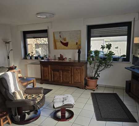 Schöne 5 Zimmer Wohnung mit Garten in Duisburg-Meiderich für max. 4 Personen