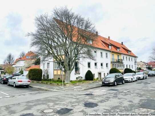 Mittelallee - helle 4-Zimmerwohnung mit Garten