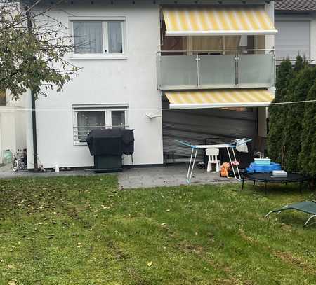 Luxuriöses, kernsaniertes Generationenhaus mit großem Garten in Sindelfingen