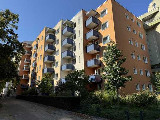 TOP Lage 2,5-Raum-Wohnung mit Balkon in Berlin Schöneberg