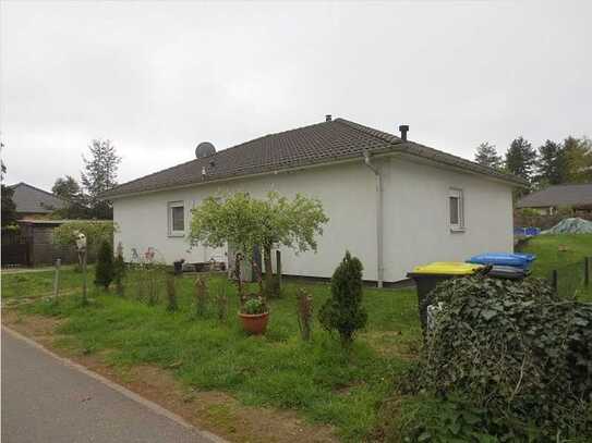 Komfortabler Bungalow mit Fußbodenheizung und Luftwärmepumpe - 4 Zimmer, 105 m² Wohnfläche