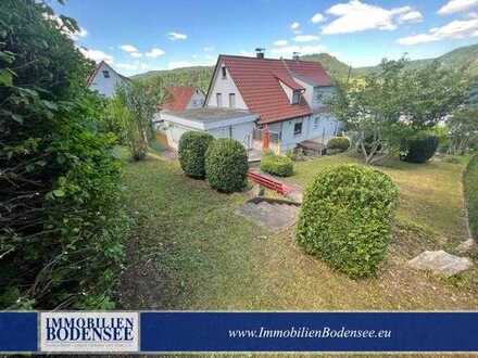 NEU+PROVIONSFREI: EFH/DHH mit gepflegtem großen Garten und Garage