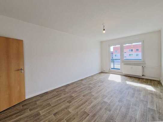 Frisch renovierte 4-Zimmer-Wohnung mit Balkon