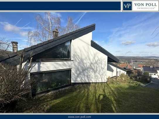 Feldrandlage mit Fernblick: Architektenhaus mit Sanierungsbedarf in Neu-Anspach - Rod am Berg