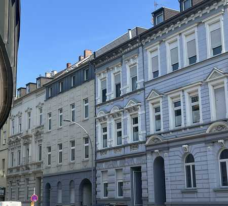 Erstbezug nach Kernsanierung: Modernste Maisonette-Wohnung in Top-Lage von Mönchengladbach