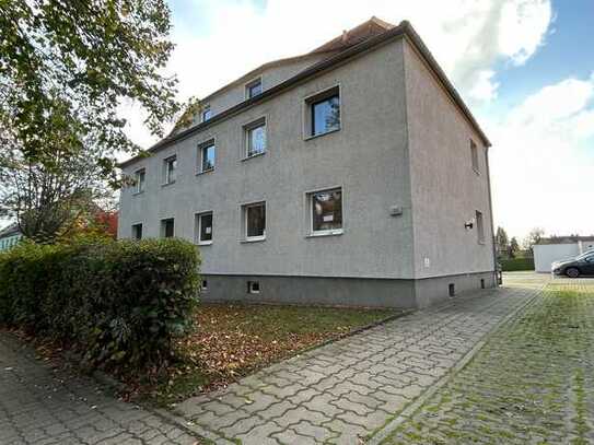 3-Raum Wohnung mit Balkon und Keller in Rötha