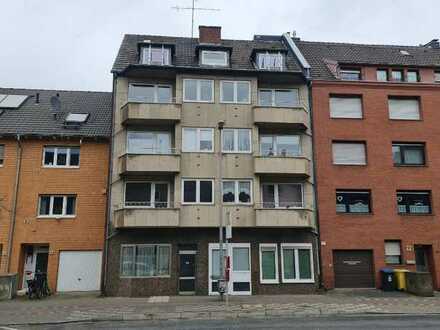 10-Parteien-Haus mit Balkonen in Düsseldorf-Heerdt