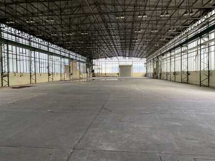 Produktionshalle/Lagerhalle mit Kranbahn/Industrie-Betonboden