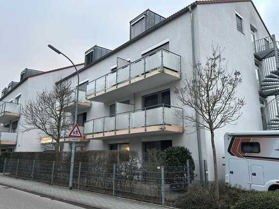 Provisionsfrei: Studenten Apartment inkl. Auto- u. Radstellplatz, voll möbliert inkl. Küche