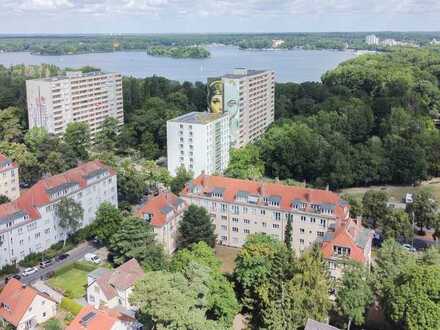 Vermietete Dachgeschosswohnung mit Balkon und Kellerabteil nahe Tegeler See
