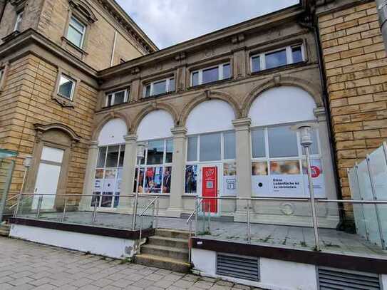 Wunderschöne und helle Gastronomiefläche im Bahnhof Bayreuth inklusive Außenbereich