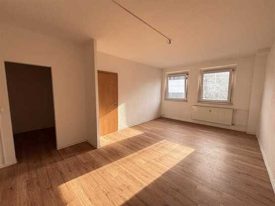 Gemütliche 3-Raum-Wohnung - mitten in der City! Jetzt 1 Kaltmiete sparen!*