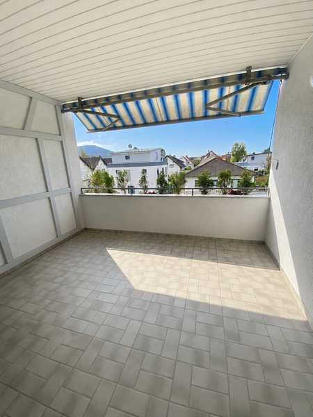                                                               5 Zi. Maisonettewohnung mit sep. Eingang und Treppenhaus in guter Lage von Bick&hellip;                                                       in Bickenbach (Darmstadt-Dieburg)