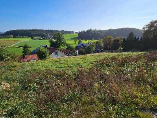 Baugrundstück mit Weitblick von privat