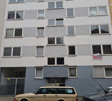 Freundliche Wohnung mit zwei Zimmern zum Verkauf in Köln