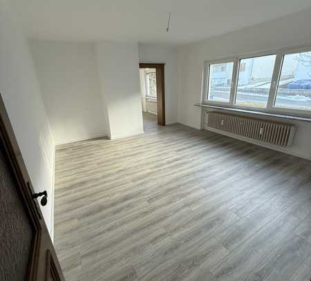 Schöne 5-Zimmer-EG-Wohnung mit großem Balkon in Hartenrod