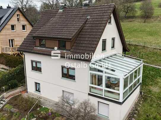 Charmantes Einfamilienhaus mit Wintergarten!