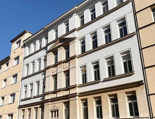 Außen Gründerzeit & Innen Neubau I Tageslichtbad mit Fenster I Einbauküche I Reudnitz I keine WG´s