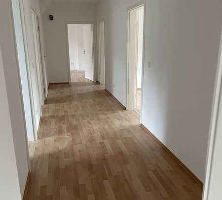 Charmante Altbau-Dachgeschoß-Wohnung