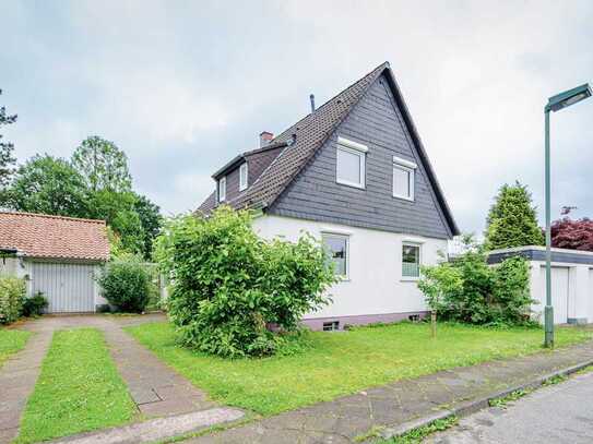 Freistehendes Einfamilienhaus mit großzügigem Garten im Herzen von Urdenbach - provisionsfrei