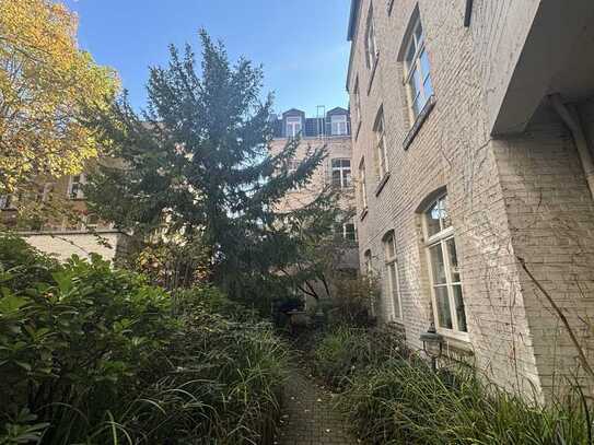 4-Zimmer Maisonette-Wohnung im Agnesviertel mit Balkon und EBK