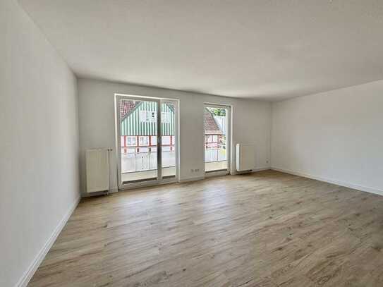 Erstbezug nach Sanierung mit EBK und Balkon: schöne 3-Zimmer-Wohnung in Melle