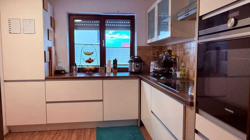                                                               2-Zimmer-Hochparterre-Wohnung in Eching mit Balkon und EBK                                                       in Eching (Landshut)