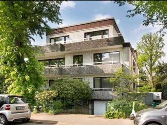 Stylish möblierte Wohnung mit Gartenblick