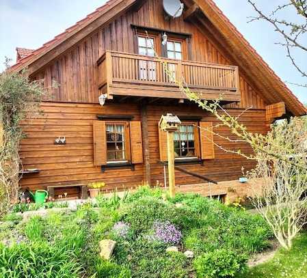 Freistehendes Einfamilienhaus mit Terrasse,gepflegtem Garten und Garage