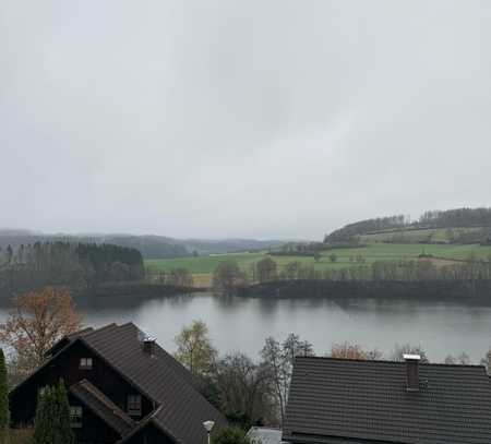 Schöne 3-Zimmer-Wohnung mit Balkon in Meinerzhagen/mit Seeblick/Kaminofen